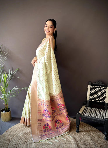 Pure Paithani Saree with Copper Zari & Designer Pallu – Soft Weave (White)