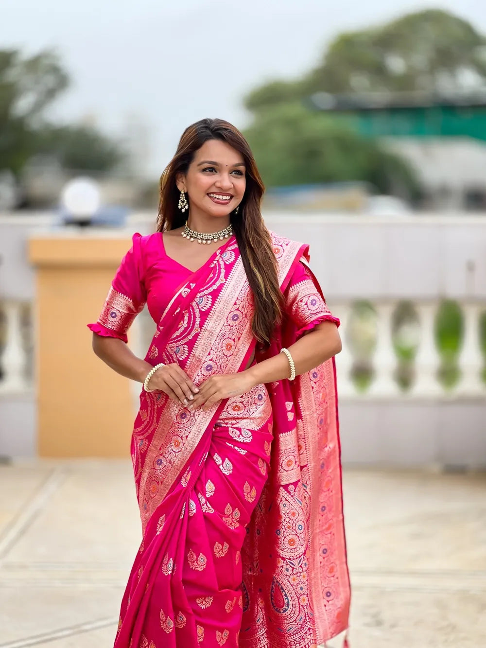 Banarasi Silk Saree with Zari & Meenakari – Premium Wedding Collection (Pink)