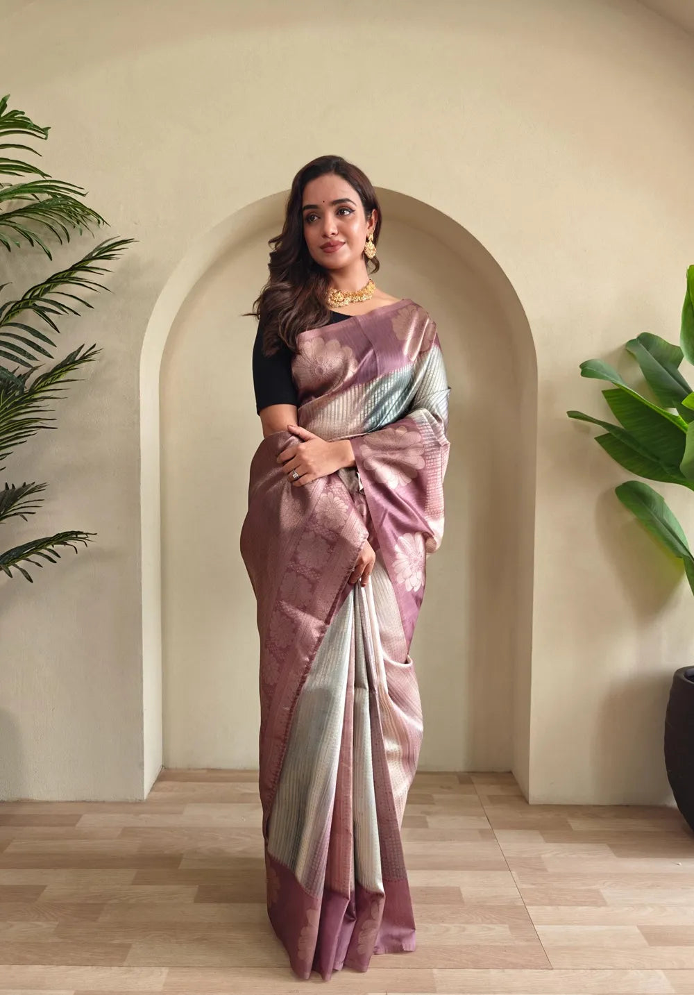 Premium Silk Weaving Saree with Banarasi Zari Work – Veenari Festive Collection
